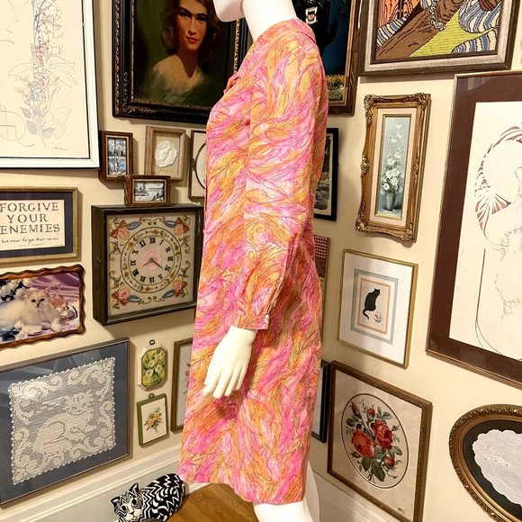 60s Vintage Pink Green Yellow Psychedelic Wide Collar Shirt Dress with Glass But - Picture 2 of 7